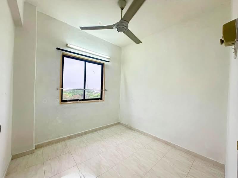 Flat Taman Pelangi Indah - 4