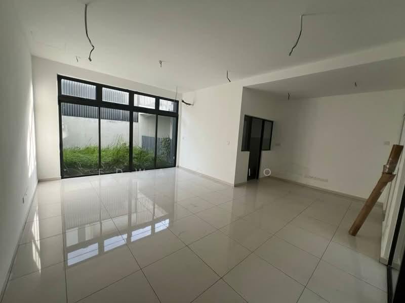 Emerald Residence - 3