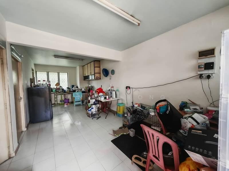 Flat Taman Ungku Tun Aminah - 2