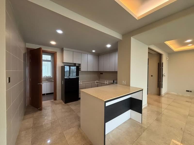 Summerscape Luxury Condominium - 4