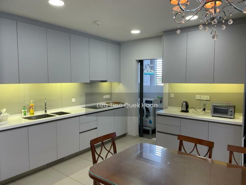 Seventeen Mall & Residences (Biji Living) - 2