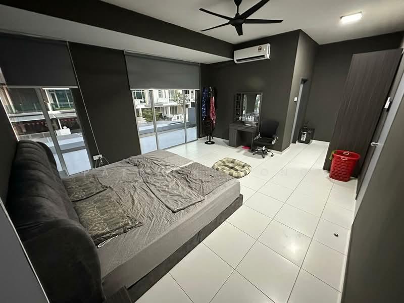 Acacia Park 4B - 3