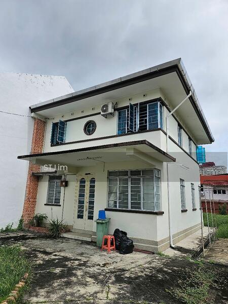 Semi-D house at Georgetown - 1