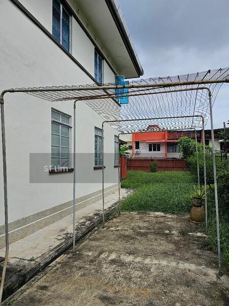 Semi-D house at Georgetown - 3