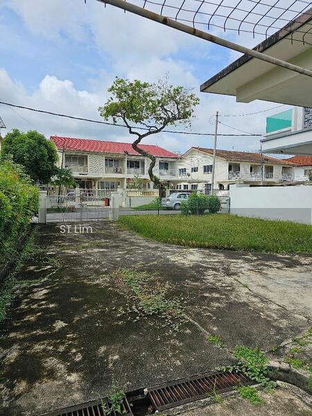 Semi-D house at Georgetown - 2