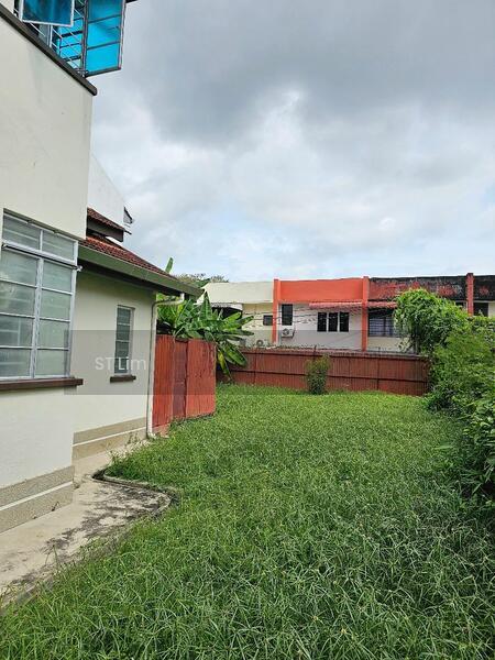 Semi-D house at Georgetown - 4