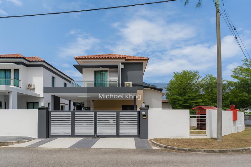Bungalow at Taman Bukit Juru - 1