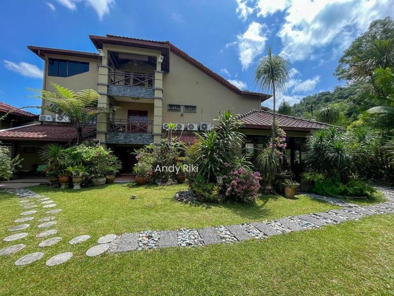 Taman Hillview - 4