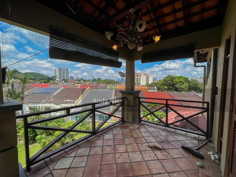 Taman Hillview - 5