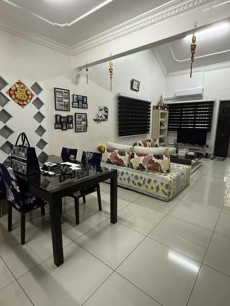 Taman Megah Ria - 2