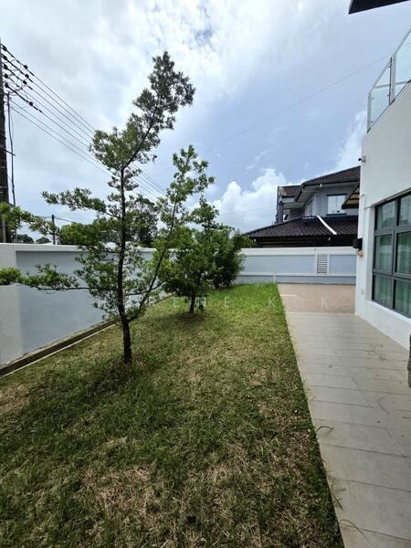 Huge 3 Storey Semi D with Private Pool and Private Lift @ Lorong Lapangan Terbang - 3