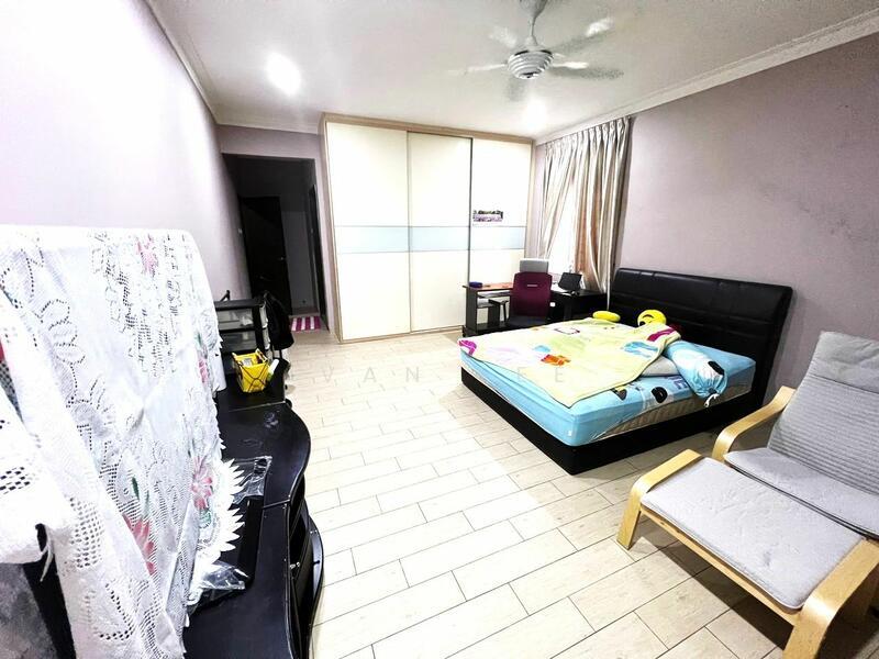 Bungalow at Seksyen 19 - 2