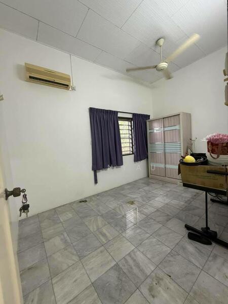 Ipoh menglembu bukit merah renovated super big 1sty bungalow house for sale - 2