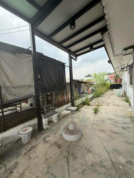 Ipoh menglembu bukit merah renovated super big 1sty bungalow house for sale - 5
