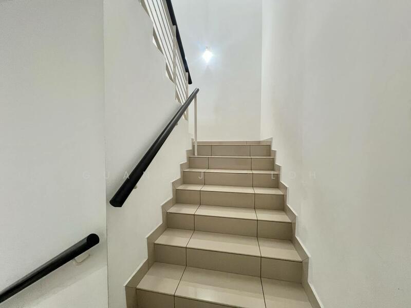 XX jalan setia 2, Taman Setia Indah, 81100 Johor Bahru - 3