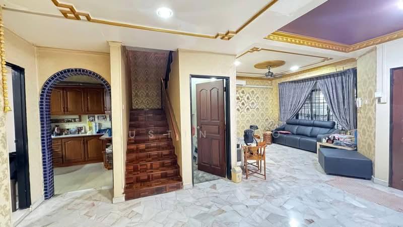 Hang tuah @ Tun Aminah double storey - 3