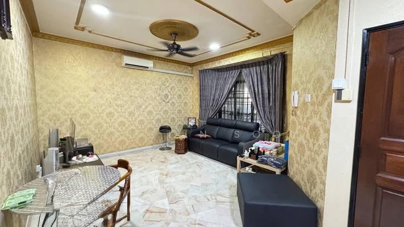 Hang tuah @ Tun Aminah double storey - 1