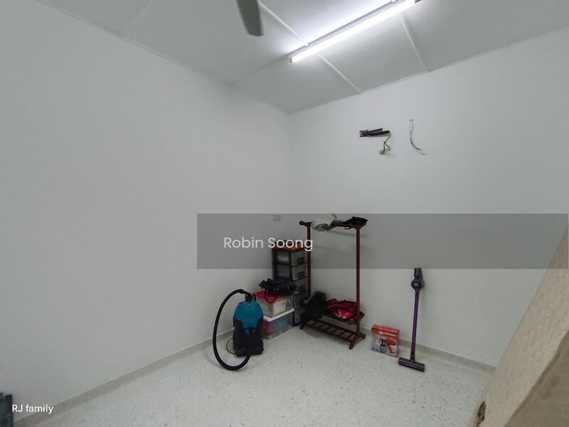 Ujong Pasir/Seaview Garden- 1 Storey Terrace - 4