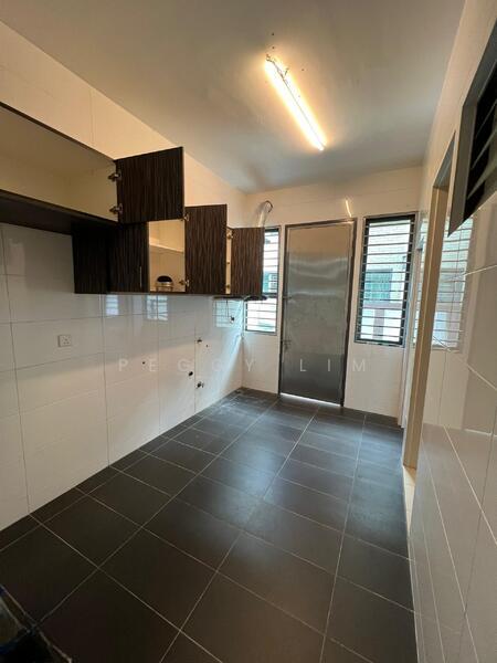 3 Storey Terrace House @ Putra Prima Utama, Puchong - 2