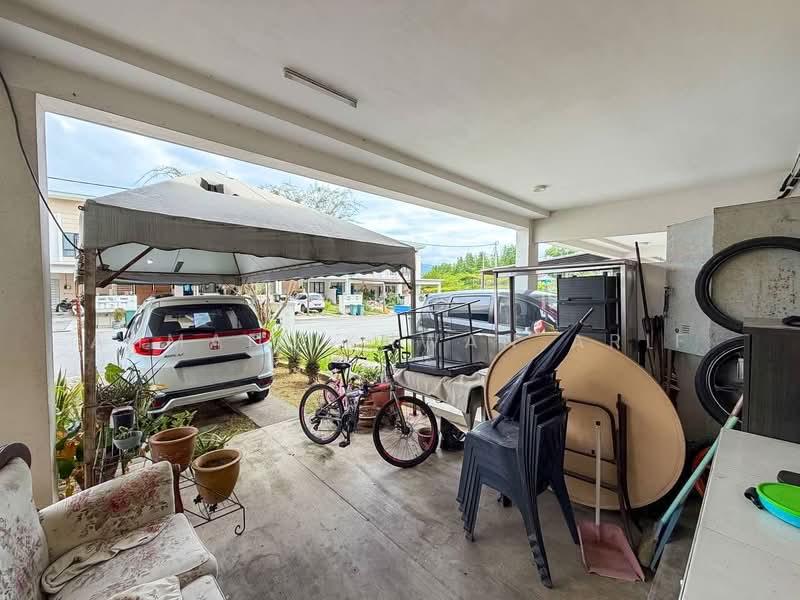 Bandar Tasik Kesuma - 2