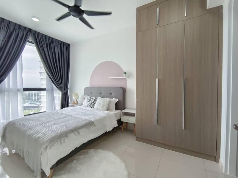 The M @ Medini Macrolink - 3