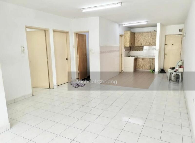 Flora Damansara Apartment - 1