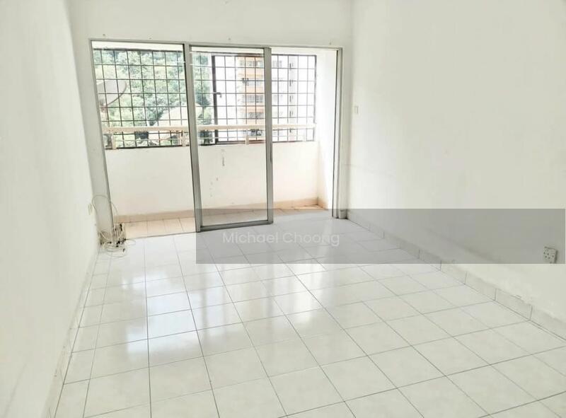 Flora Damansara Apartment - 2