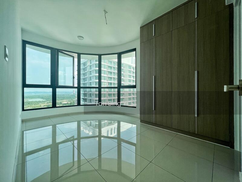 The M @ Medini Macrolink - 2