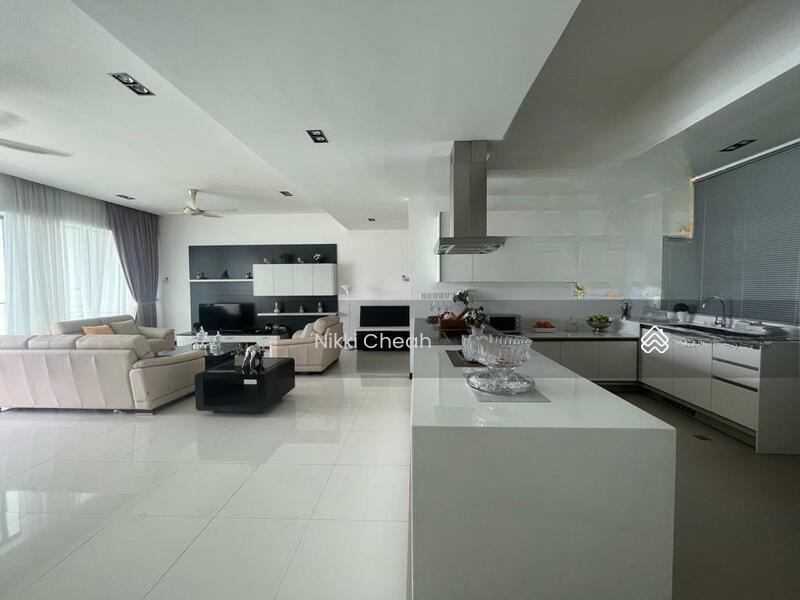 Infinity Beachfront Condominium - 1