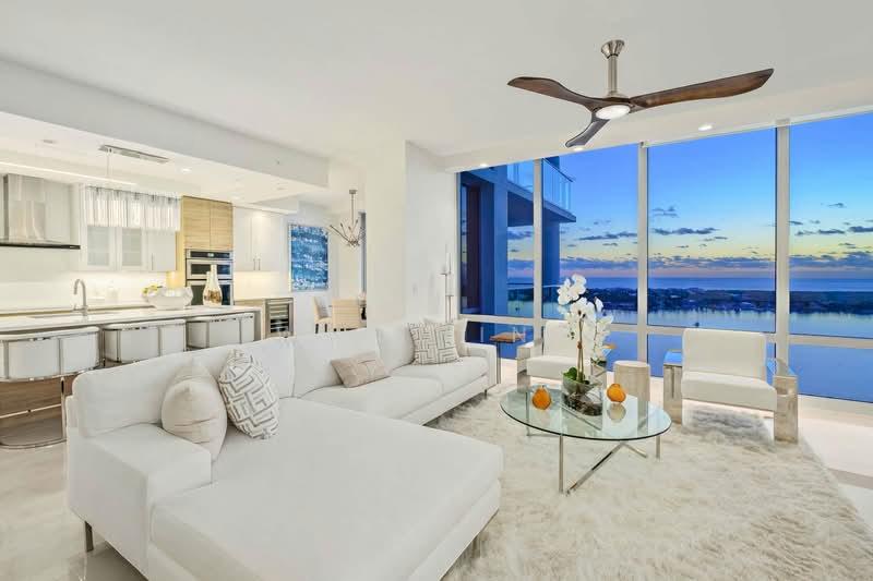 {10 UNITS LEFT} Luxury Condo 25k CashBack 0 D/P 1st Come 1st Serve !! - 2