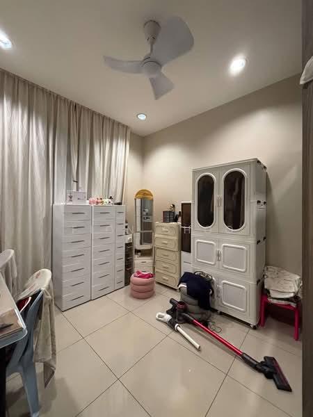 Desa Tebrau Desas Tebraus - 4