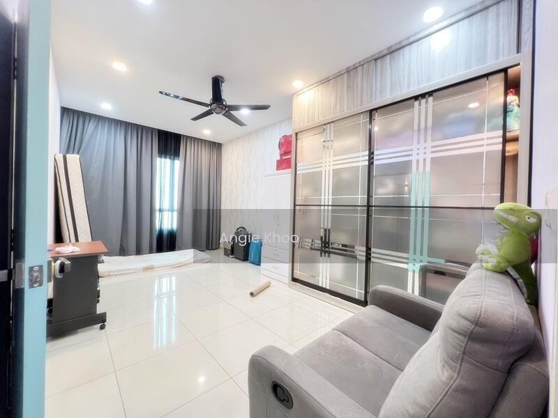 Solaria Residences - 4