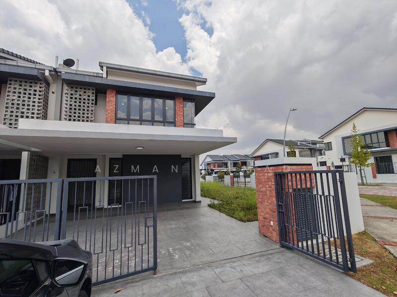 City of Elmina : Elmina Valley 2 - 1