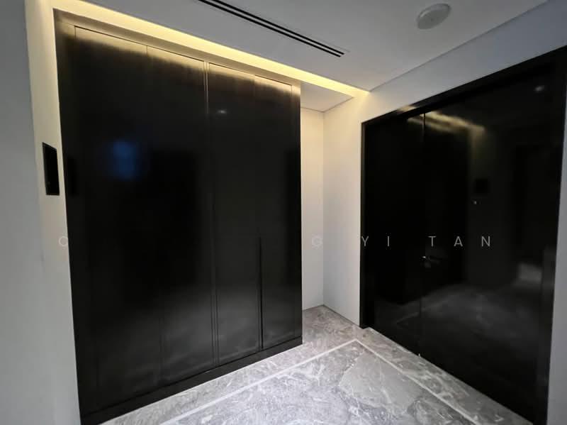 Four Seasons Place - 4