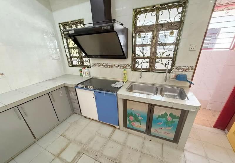 Value Buy Renovated & Kitchen Extended 2 Sty Bandar Botanic Klang - 5