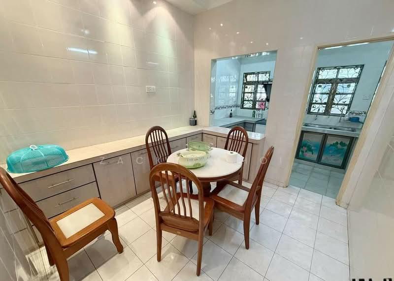 Value Buy Renovated & Kitchen Extended 2 Sty Bandar Botanic Klang - 2