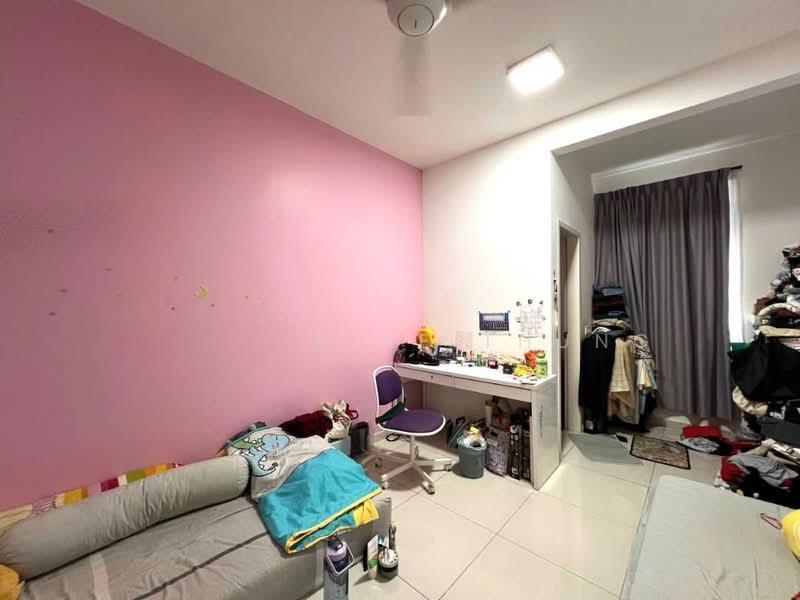 Desa Tebrau - 2