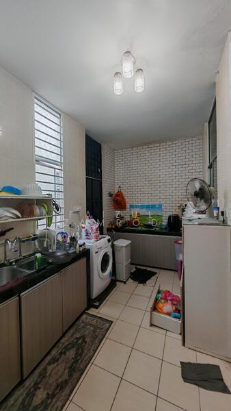 Bangi Avenue - 3