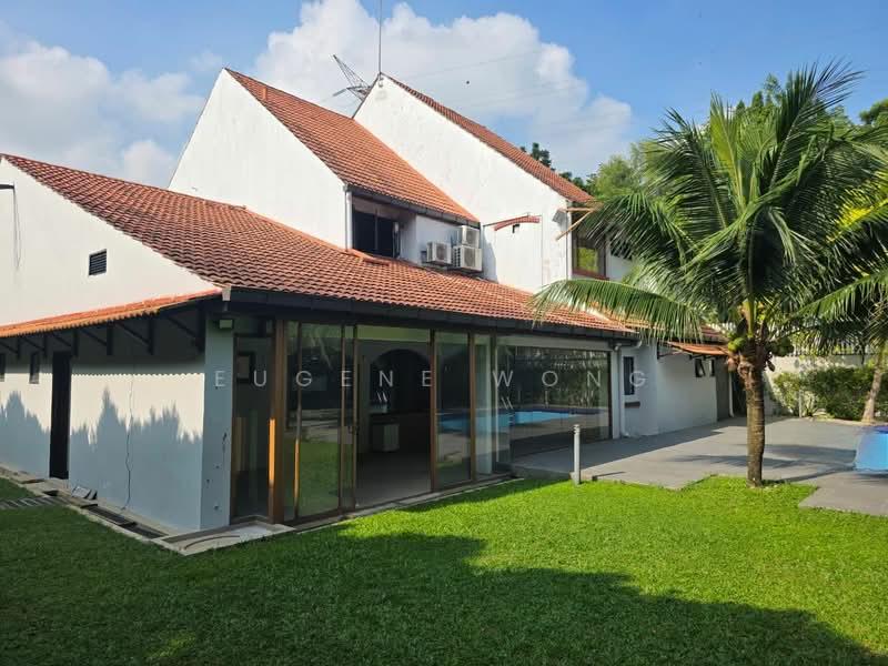 Bungalow at Taman U Thant - 3