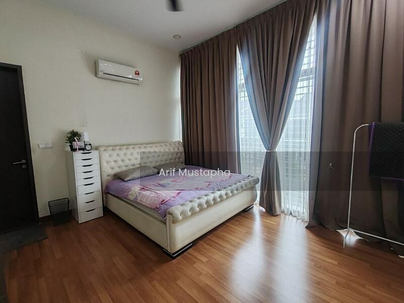 Aster Grove 2 - 3