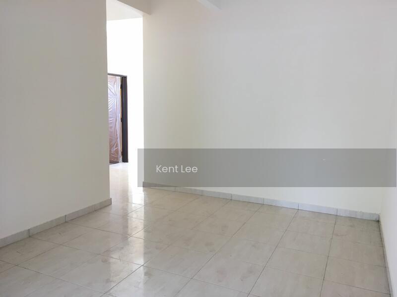 Semi-D house at Klang - 2