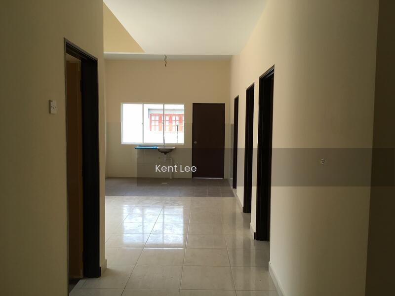Semi-D house at Klang - 5