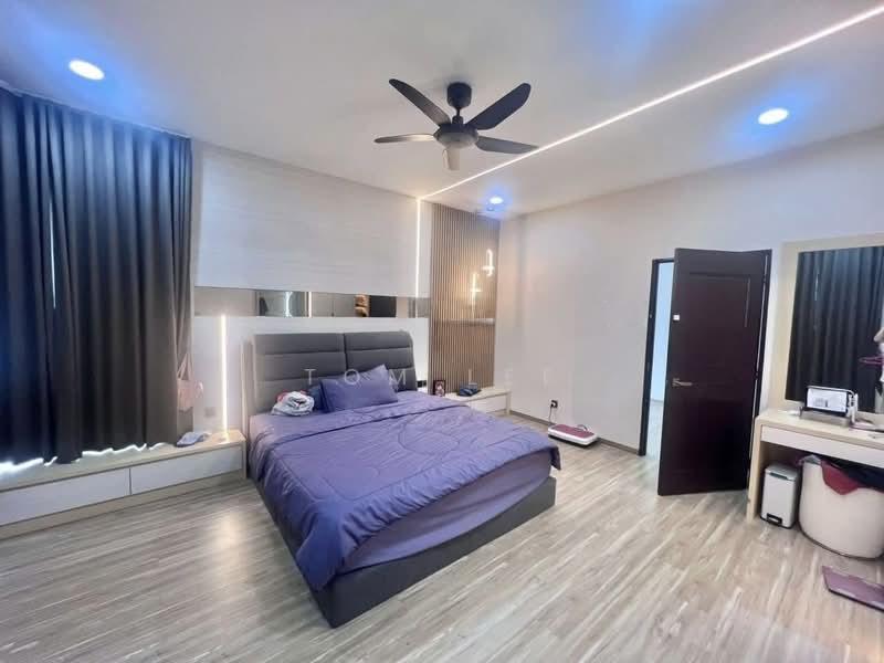 Aman Perdana Klang Renovated SEMI D - 4