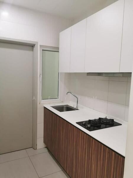 Seasons Amara Larkin - 4