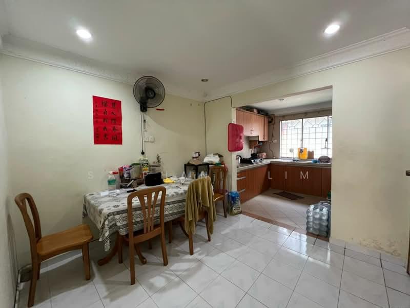 Puchong Jalan Dahlia - 3