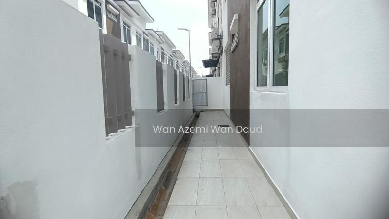 Corner Unit 3 Storey Superlink Puncak Indah Ampang - 5