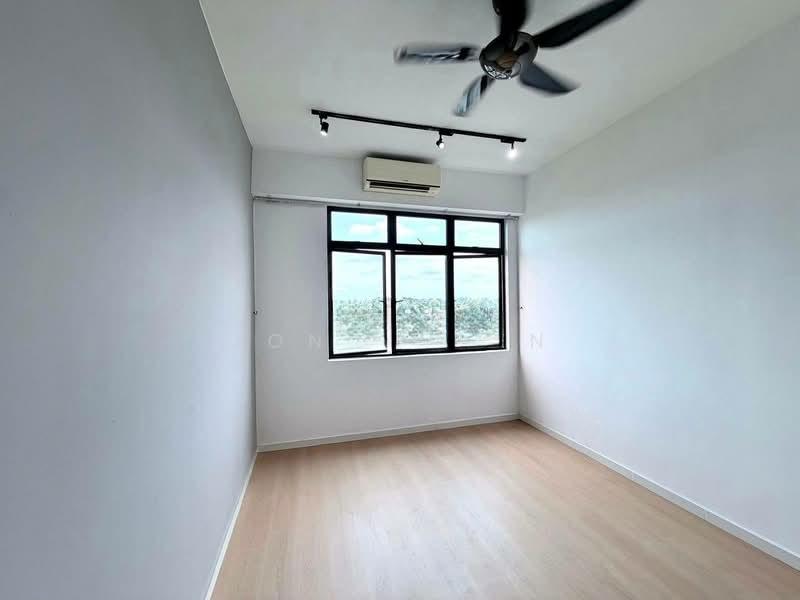 Sky Gardens Residences - 4
