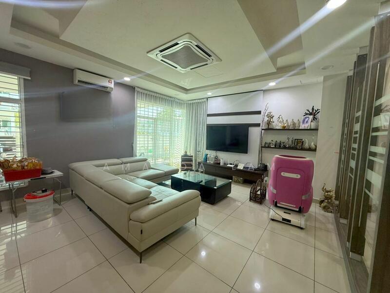 Semi-Detached House at Tree Residency - 1