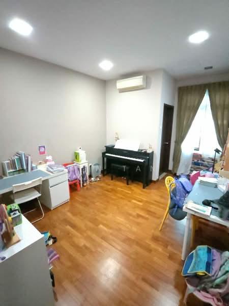 Taman Molek Grove - 3