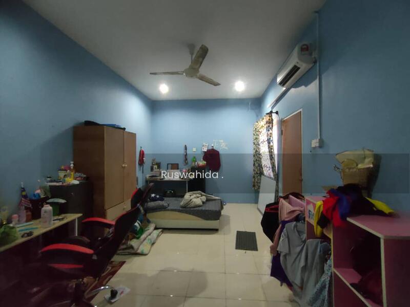 Semi-D Jalan Lakeville, Bandar Seri Iskandar For Sale - Below Market Value - 2